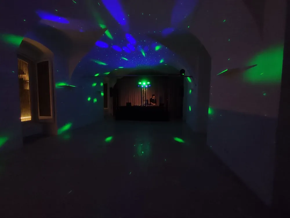 Laser und Licht im Partyraum des Minoritensaals